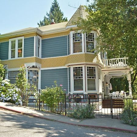 Deer Creek Inn Невада-Сити Экстерьер фото