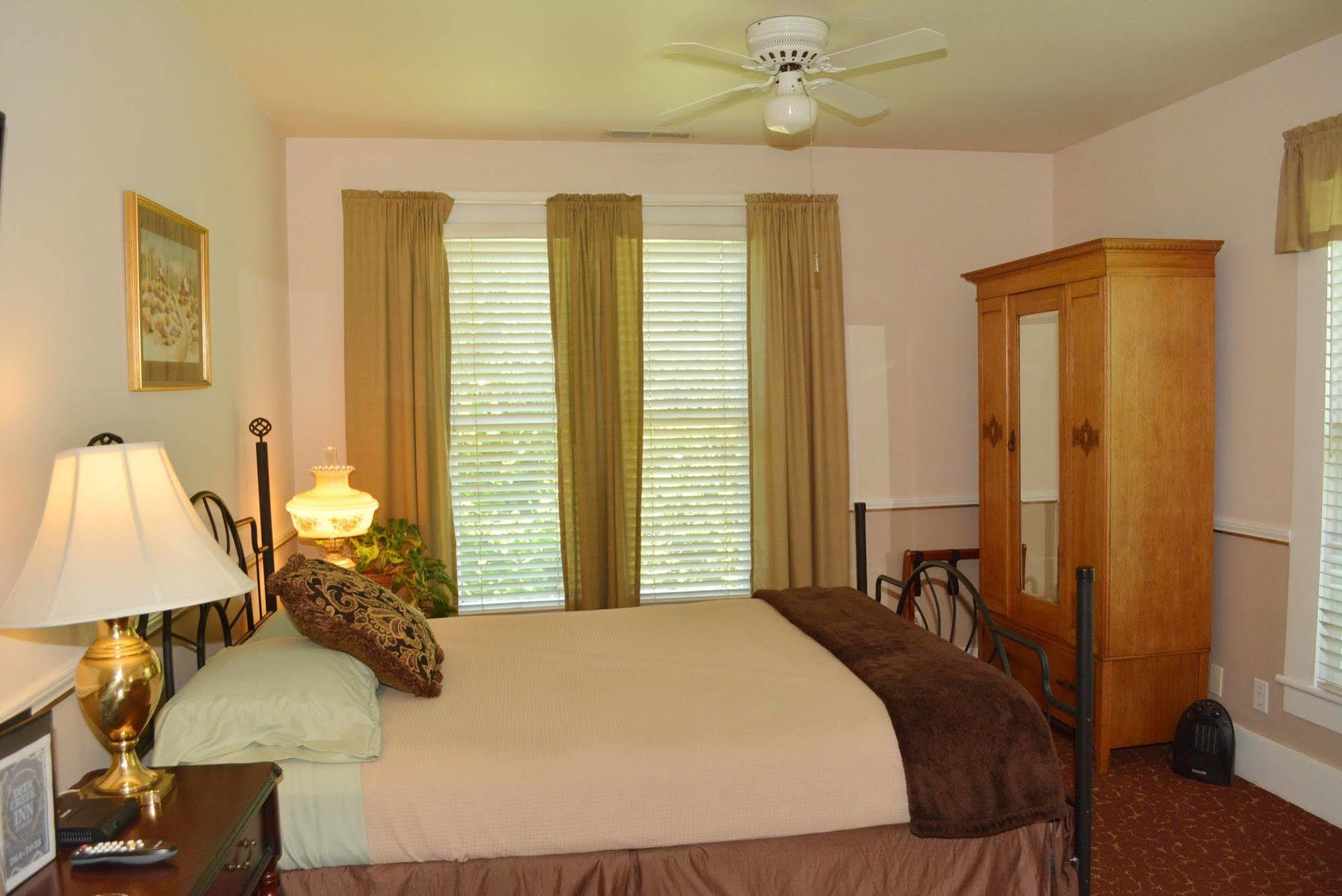 Deer Creek Inn Невада-Сити Экстерьер фото